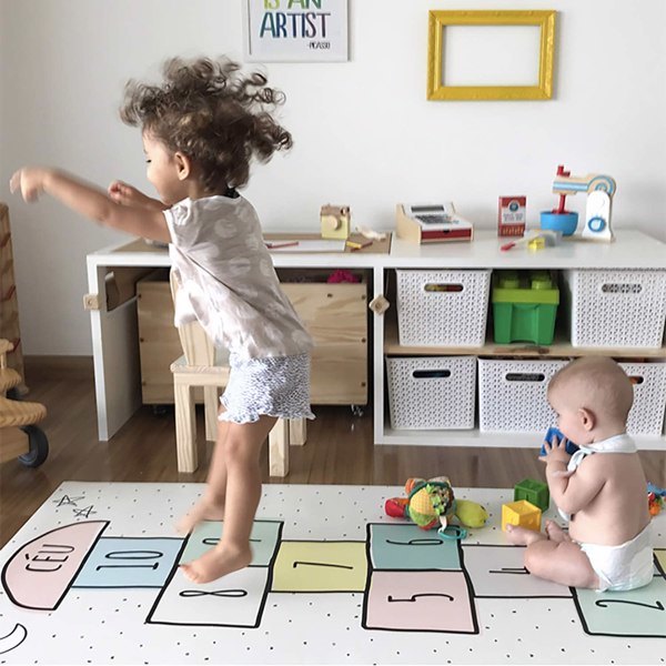 Kids Hopscotch Floor Rug Mat 63x31in Big Space Kids Play Mats Non-Slip Silicone Back Mat Wear-Resistant Kid Hopscotch Rugs Suitable For Children's Rooms Home Bedroom Decor Nursery Playground